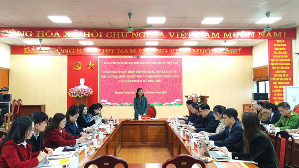 ĐOÀN GIÁM SÁT CỦA ĐOÀN CHỦ TỊCH HỘI LIÊN HIỆP PHỤ NỮ VIỆT NAM LÀM VIỆC VỚI THƯỜNG TRỰC HĐND, UBND, UỶ BAN BẦU CỬ PHƯỜNG LƯƠNG VĂN TRI