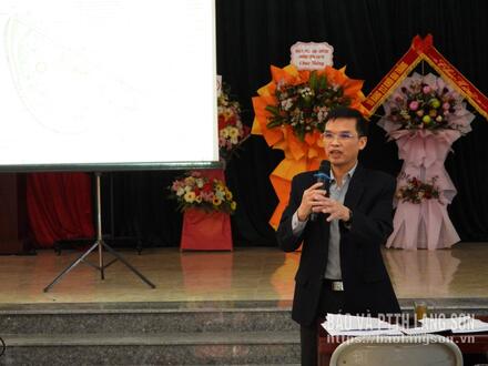 Kinh tế - Chính trị