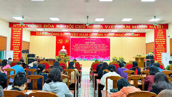 Phường Lương Văn Tri tổ chức tiếp sóng Hội nghị học tập, quán triệt, triển khai thực hiện Nghị quyết Đại hội đại biểu Đảng bộ tỉnh lần thứ XVIII